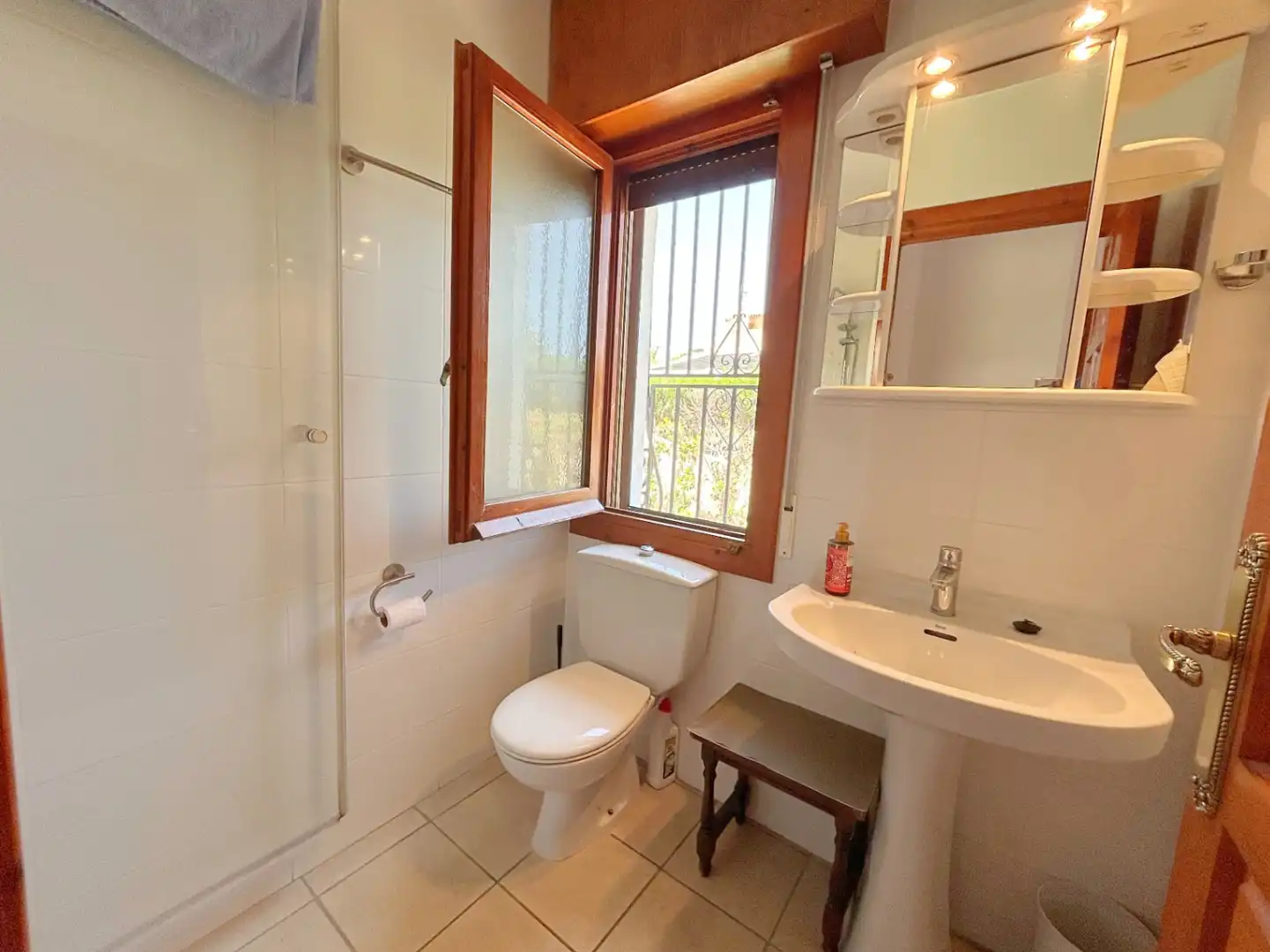 Bathroom of Houses for sale in Els Poblets  with Air Conditioner, Heating and Terrace