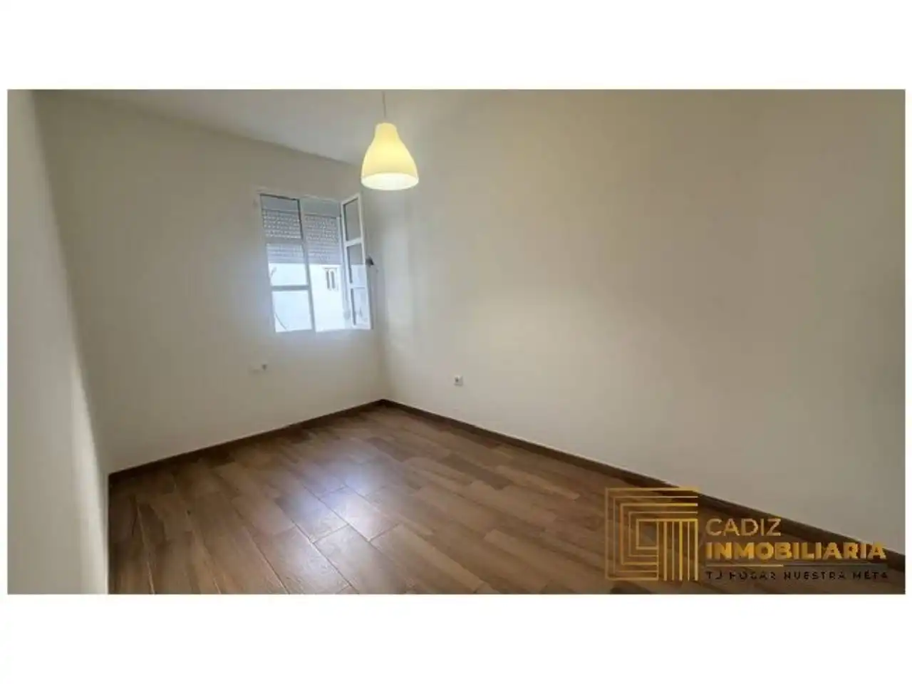 Bedroom of Flat for rent in El Puerto de Santa María  with Air Conditioner and Balcony