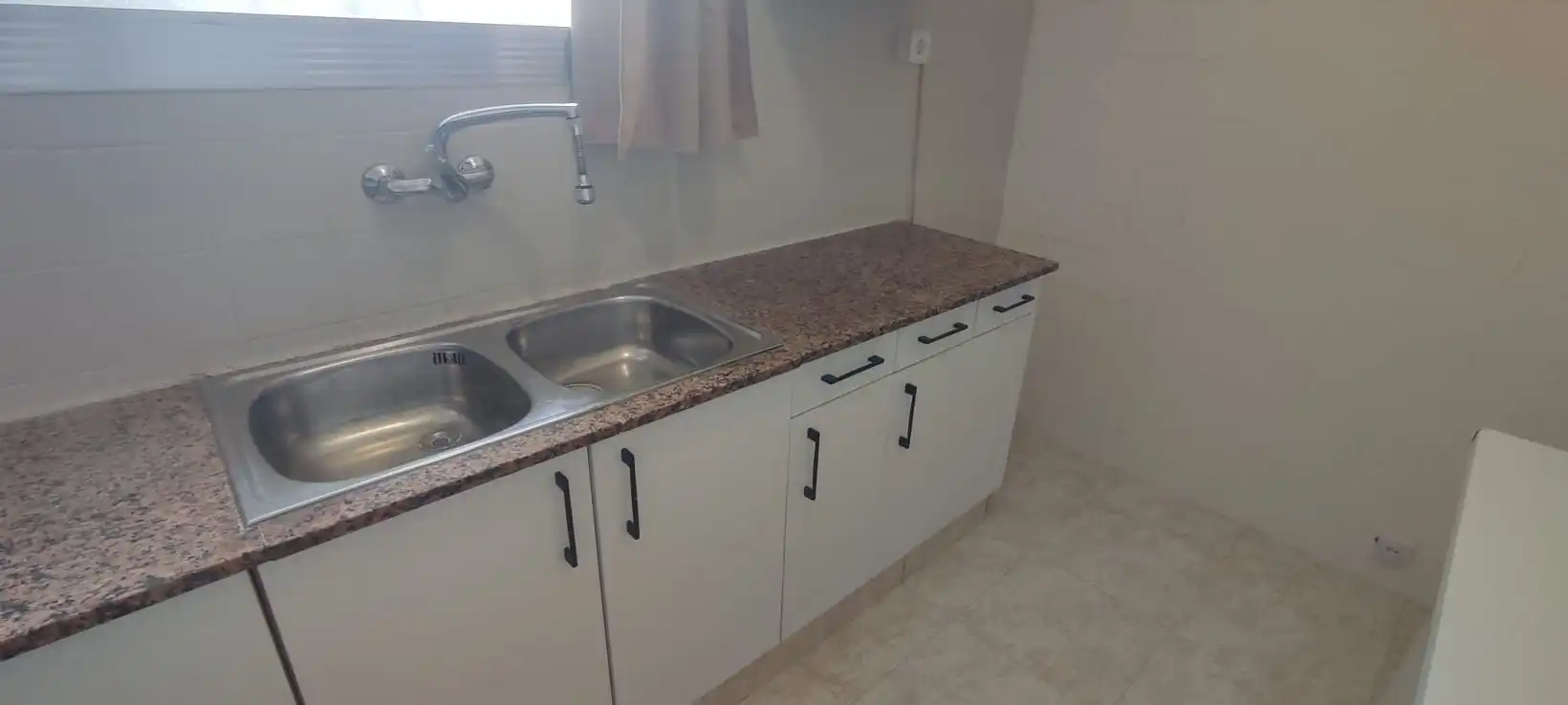 Cocina de Casa o chalet en venta en Vallirana con Aire acondicionado, Jardín privado y Terraza