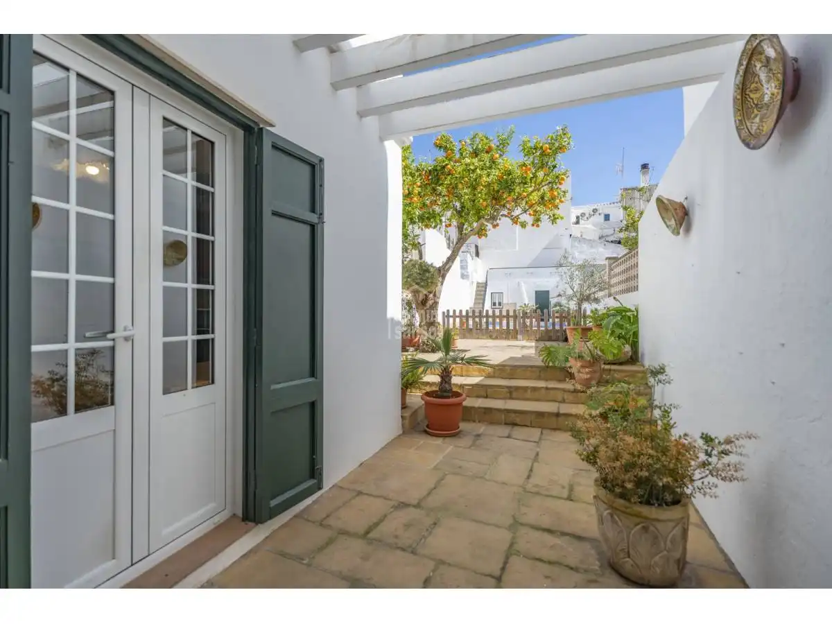 Villa mit Pool zum Verkauf in Maó ciutat, imagen 3