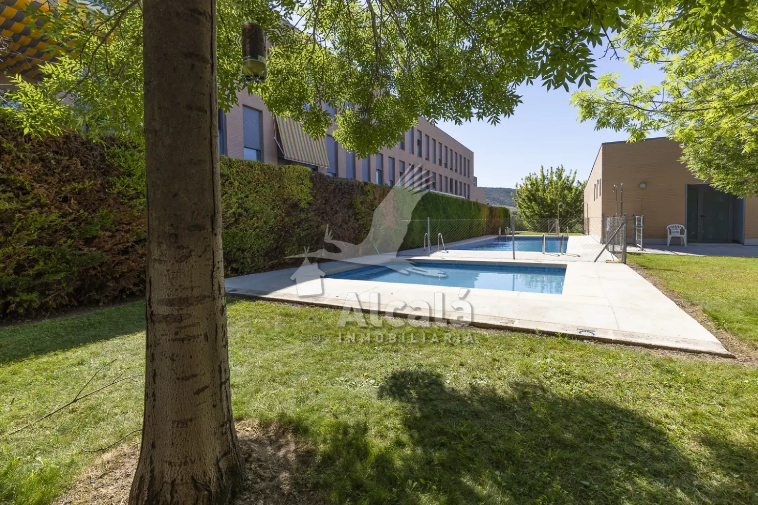 Schwimmbecken von Wohnung zum Verkauf in Villalbilla mit Klimaanlage, Heizung und Terrasse