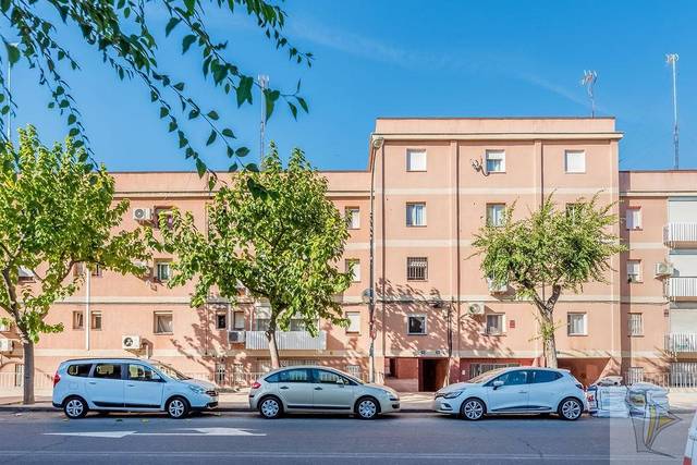 Piso en Venta en CL MORERAS  en Helechosa de los Montes