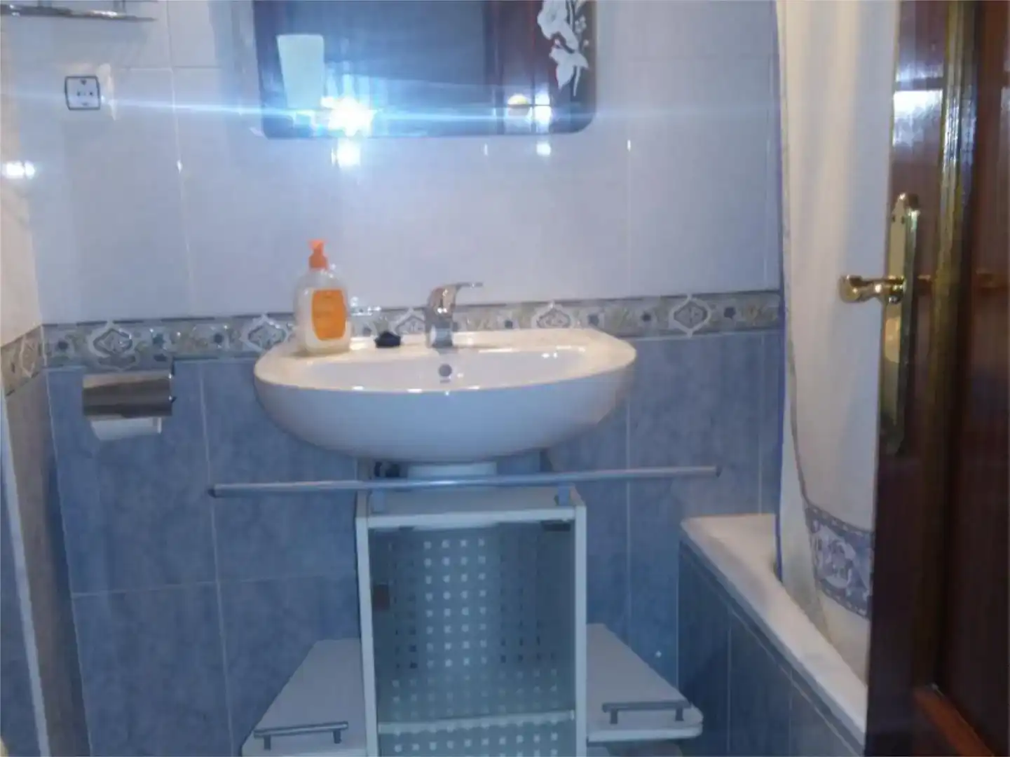 Baño de Apartamento de alquiler en Chipiona con Amueblado y Balcón