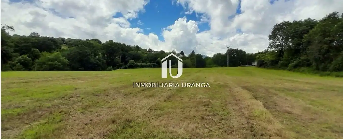 Residential zum Verkauf in Rasines