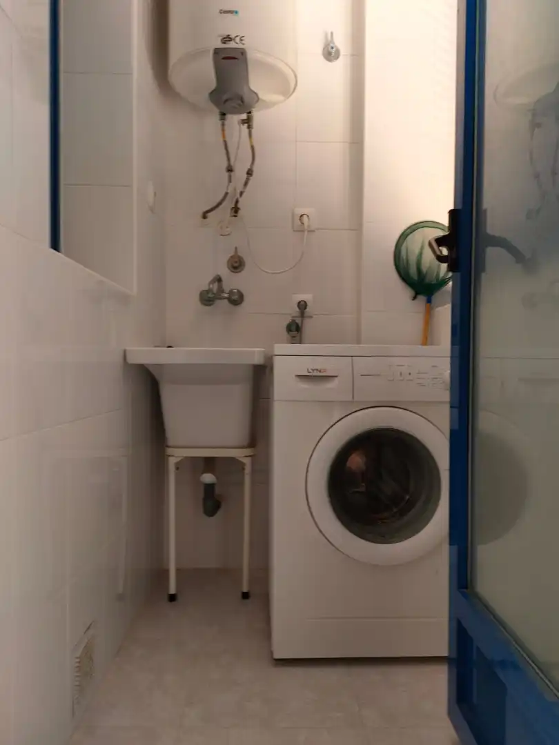 Badezimmer von Wohnung zur Miete in Cartagena mit Möbliert, Ofen und Waschmaschine