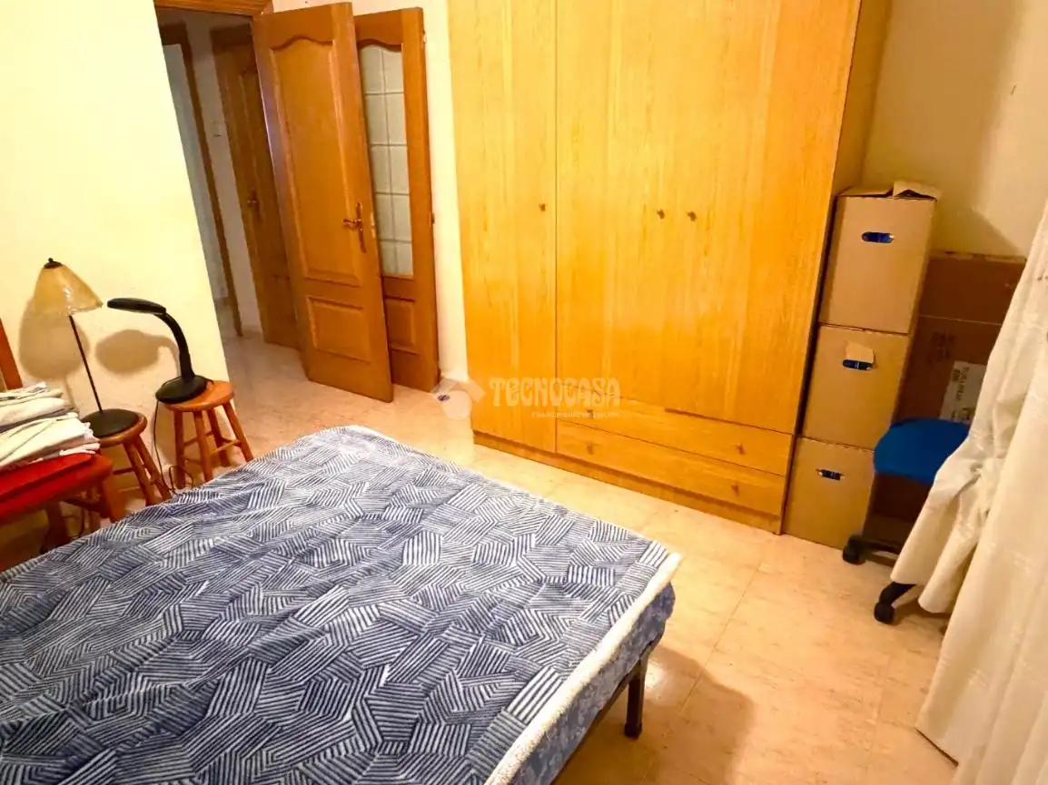 Dormitori de Pis en venda en Valencia amb Aire condicionat i Balcó