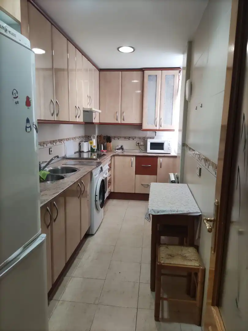 Flat for rent in Calle General Castaños, Centro