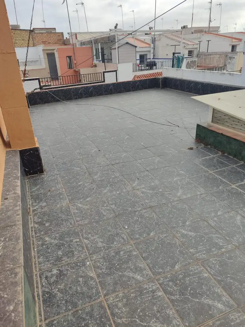 Terrace of Houses for sale in Sevilla  with Air Conditioner, Terrace and Storage room