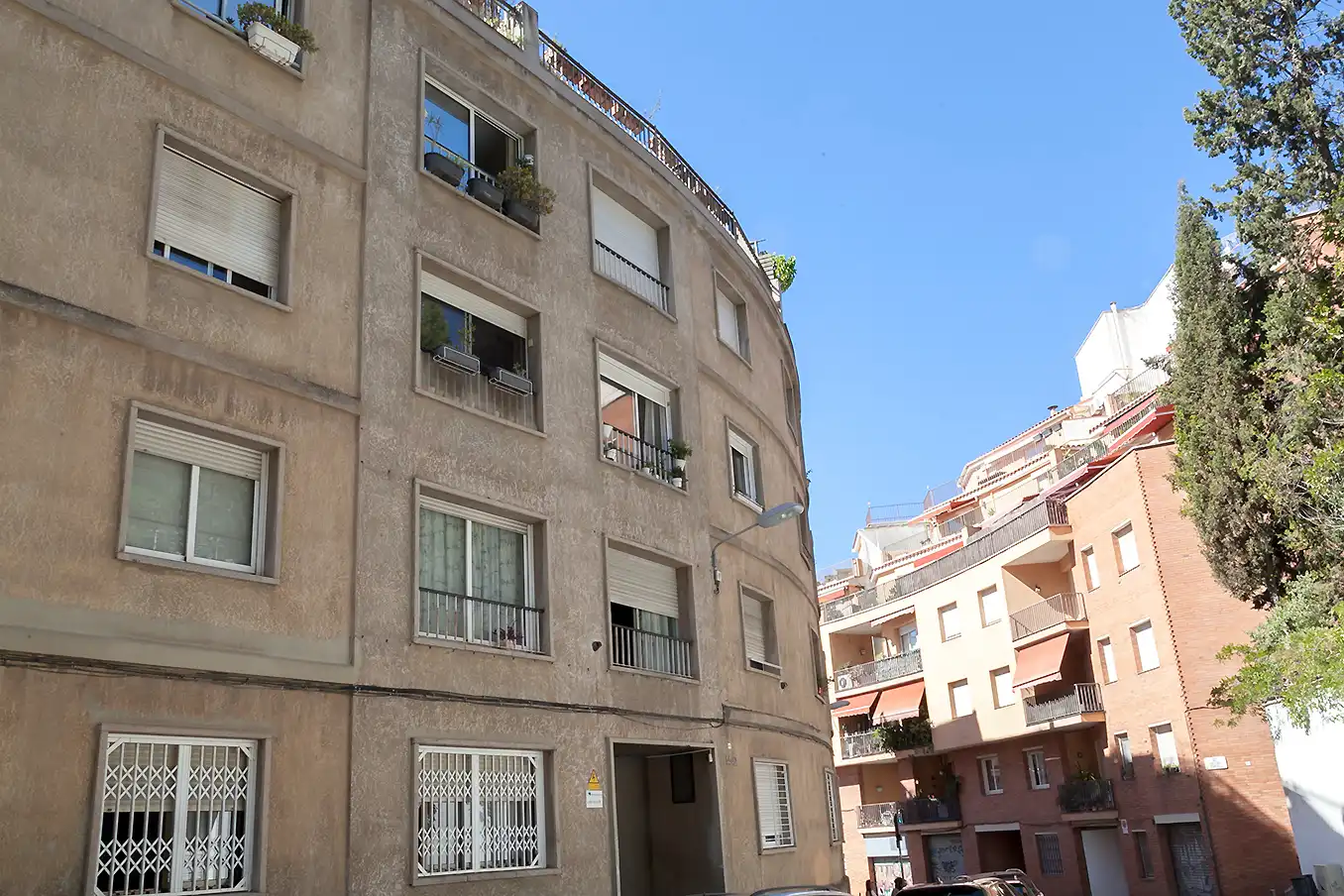 Vista exterior de Pis en venda en Barcelona amb Forn i Alarma