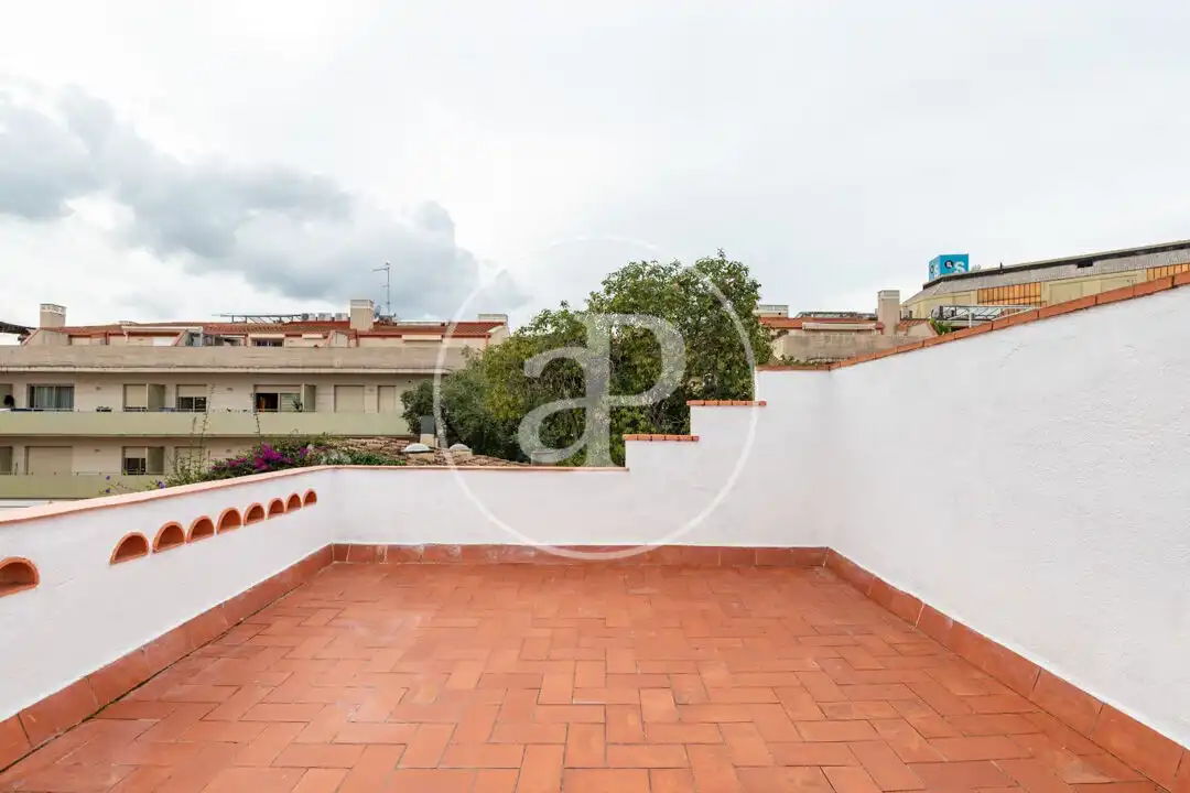 Terrassa de Casa adosada en venda en Sabadell amb Aire condicionat, Calefacció i Jardí privat