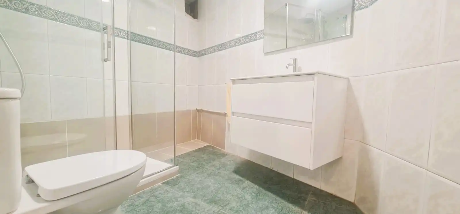Bany de Casa o xalet en venda en Tarragona amb Aire condicionat, Calefacció i Jardí privat