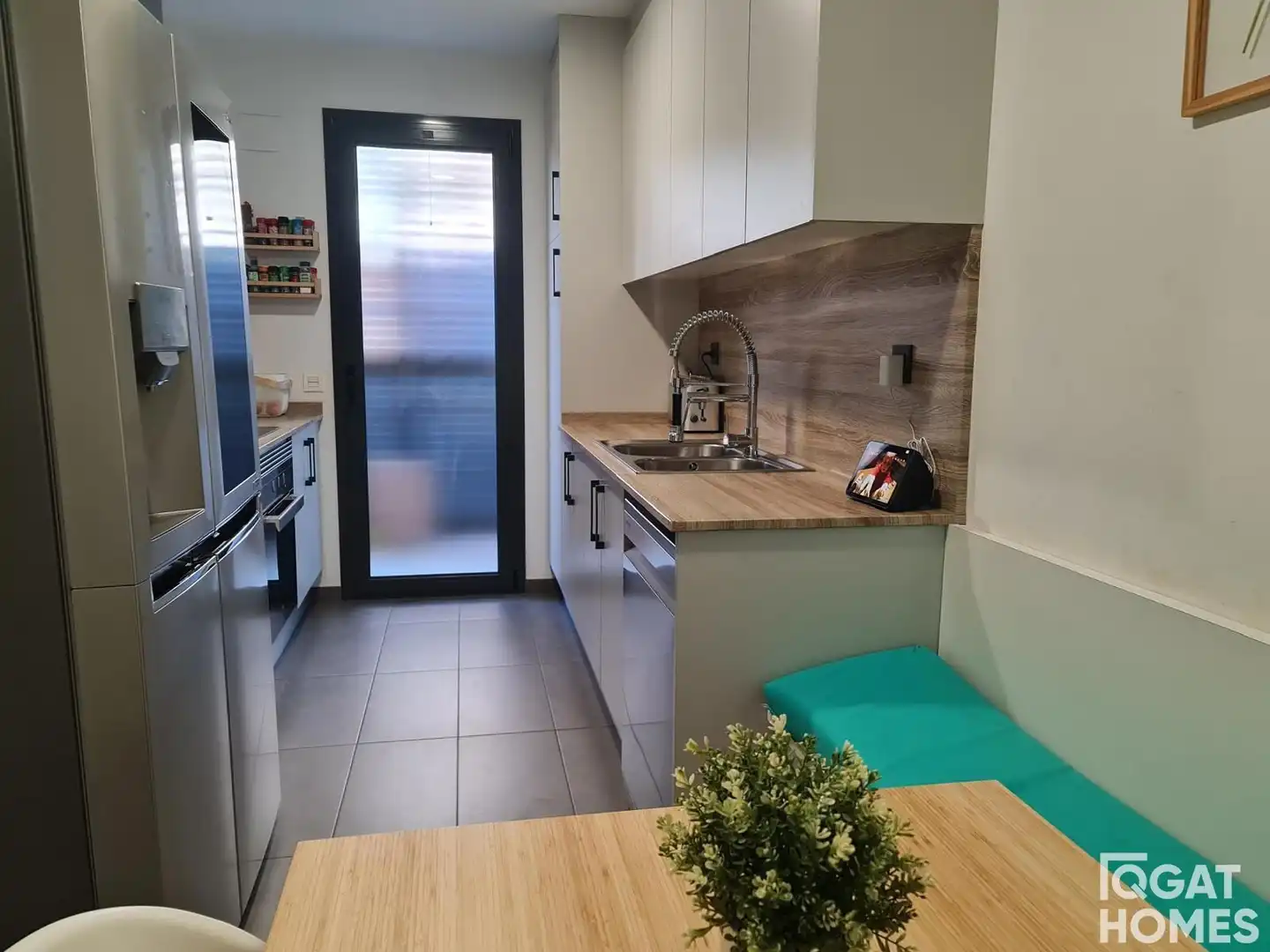 Cuina de Pis de lloguer en Sant Cugat del Vallès amb Aire condicionat, Jardí privat i Terrassa