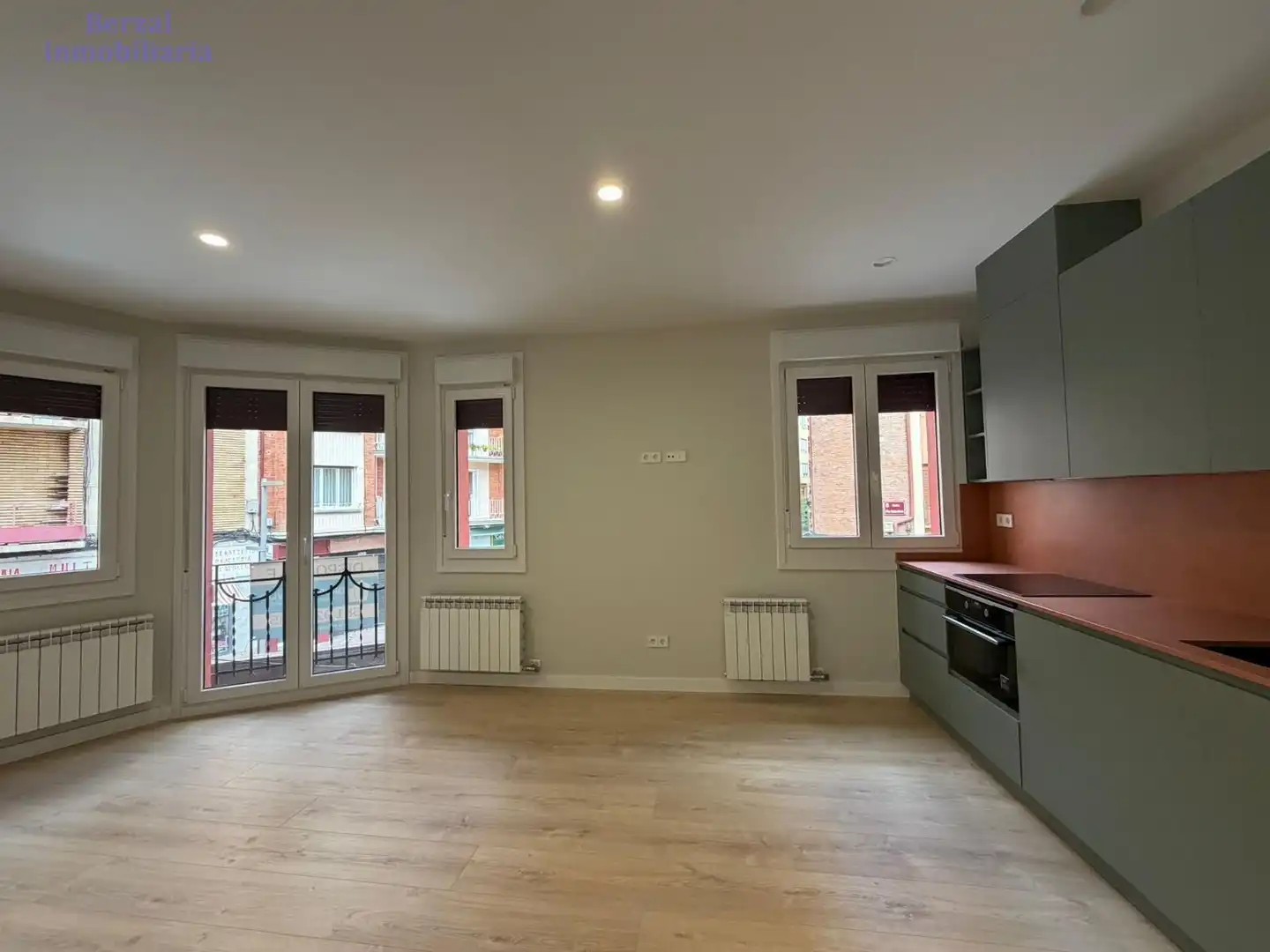 Living room of Flat for sale in  Logroño  with Heating and Balcony