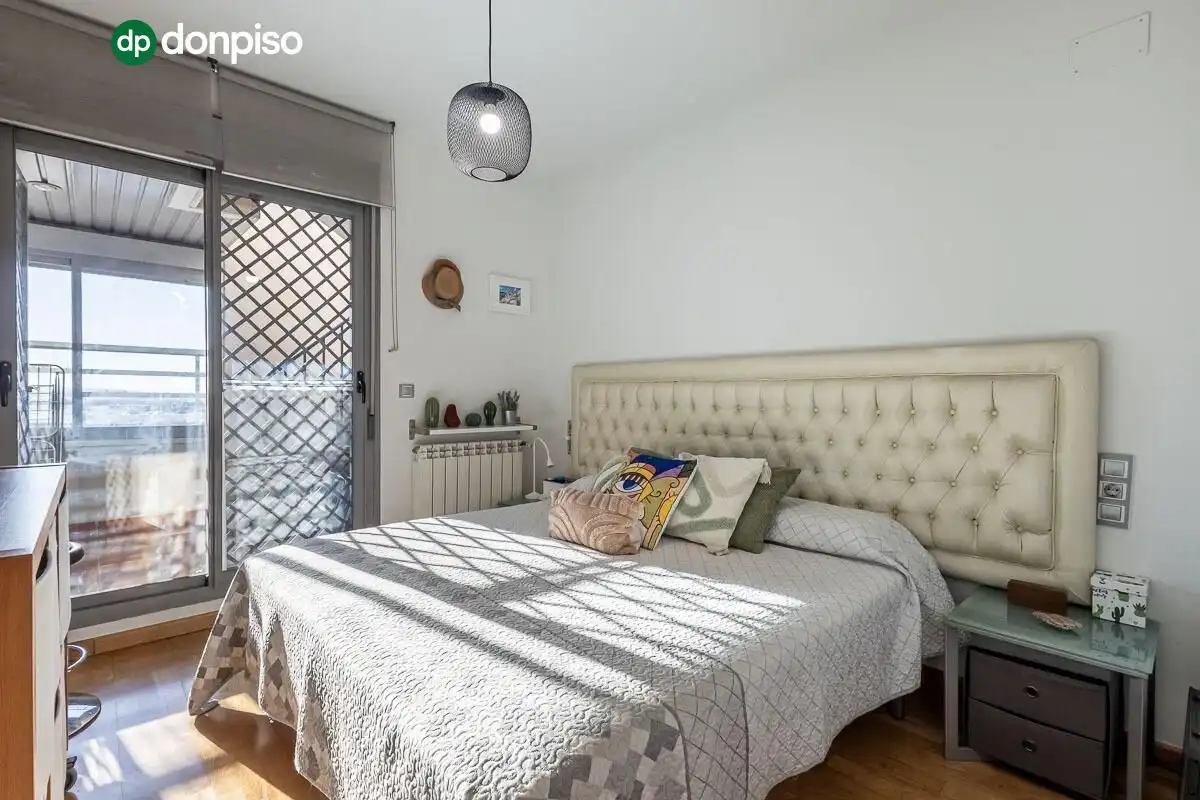 Penthouse with pool for sale in Avenida DE LA ILUSTRACION 77, imagen 14