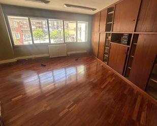Oficina de lloguer a Agirre Lehendakaria Kalea, Centro - Ariz - Uribarri, Basauri