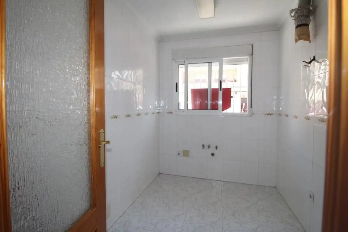 Planta baja en venta en Torrevieja con Terraza