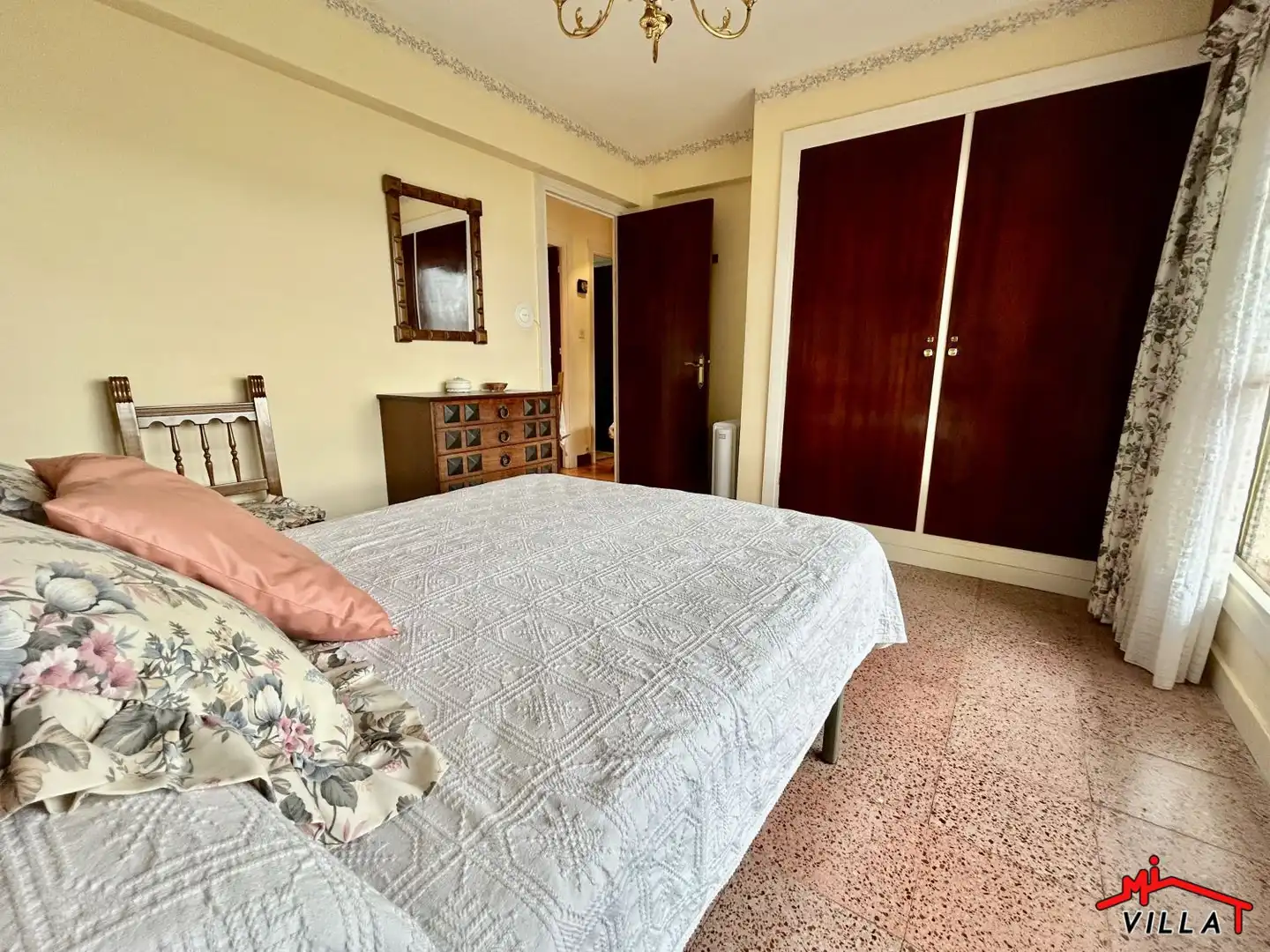 Habitación de Piso en venta en Laredo con Terraza y Amueblado