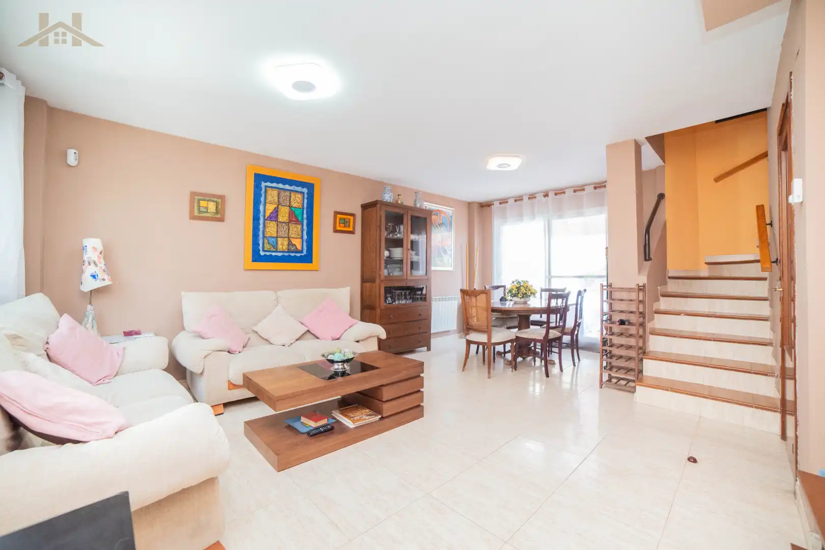 Sala de estar de Casa adosada en venta en Cubas de la Sagra con Calefacción, Jardín privado y Piscina