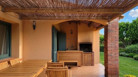 Foto 4 de Casa o xalet de lloguer a 5 Carrer de Carlemany, Peralada, Girona