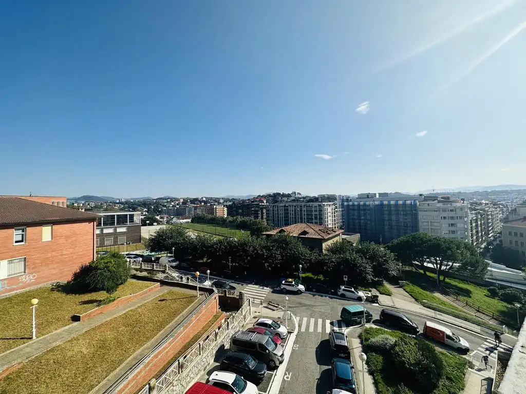 Exterior view of Flat for rent in Donostia - San Sebastián   with Heating, Parquet flooring and Terrace
