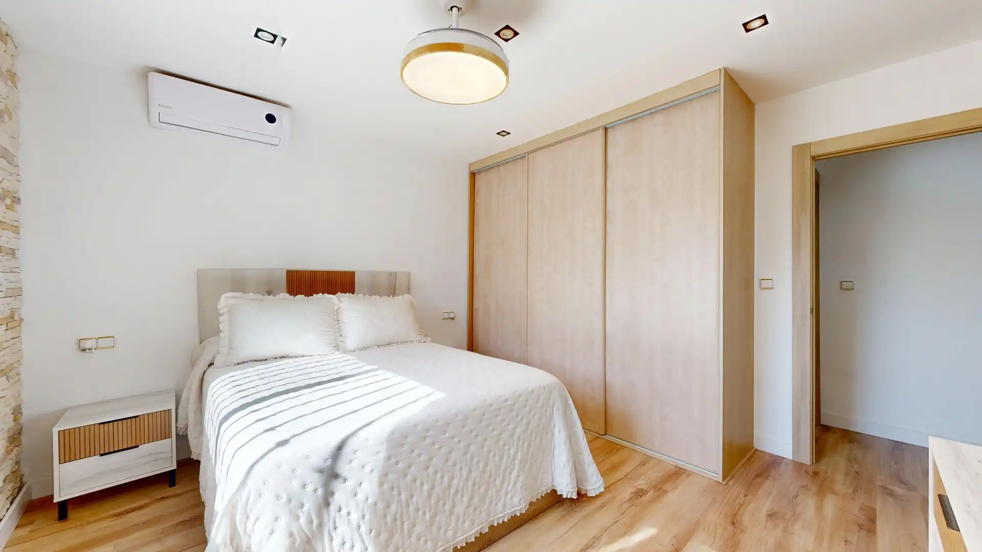 Habitación de Casa o chalet en venta en Torrent con Calefacción, Terraza y Trastero