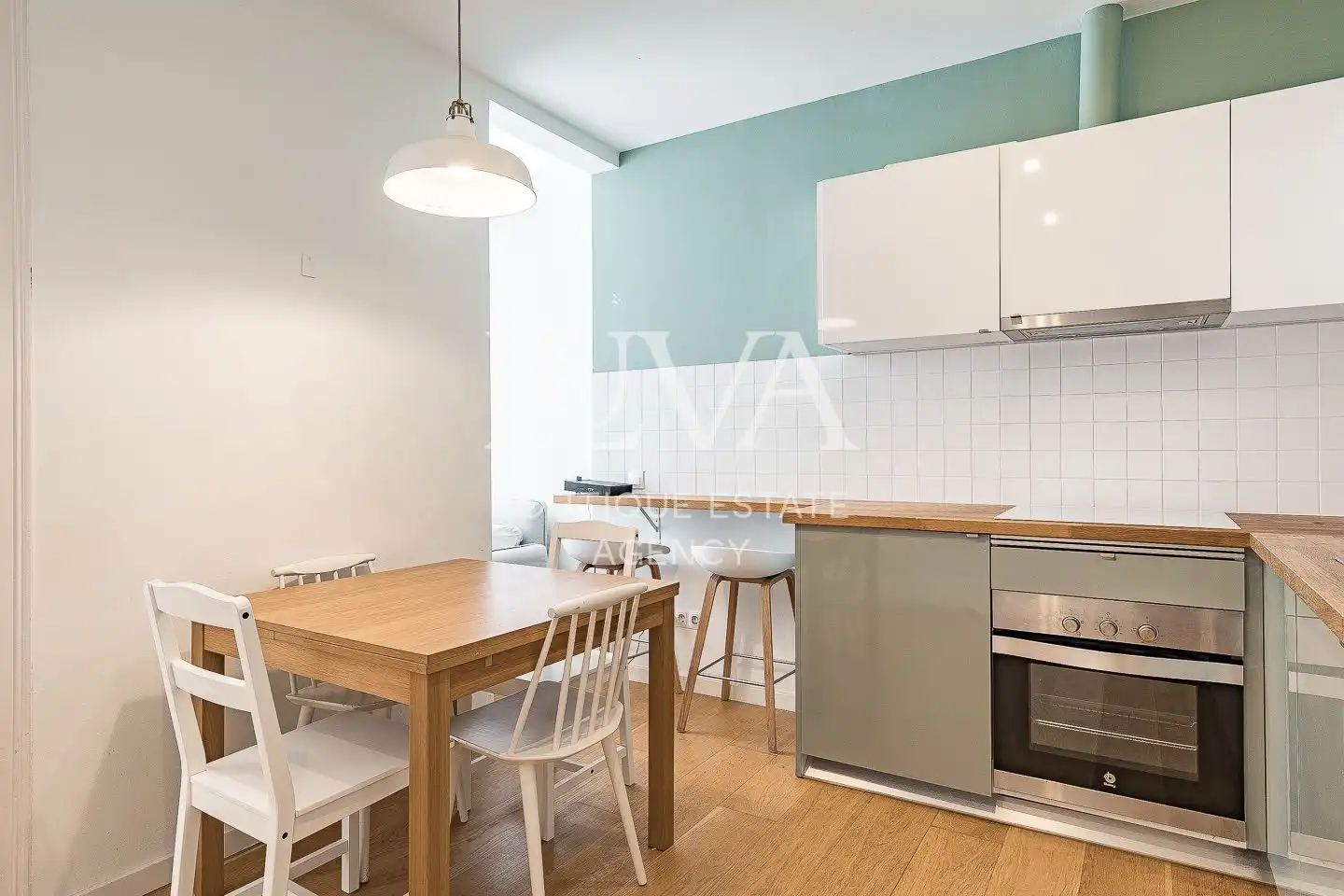Cuina de Apartament en venda en Barcelona amb Aire condicionat i Calefacció