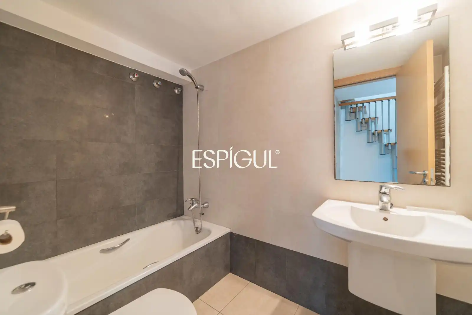 Ático con terraza en venta en Eixample Nord, imagen 19