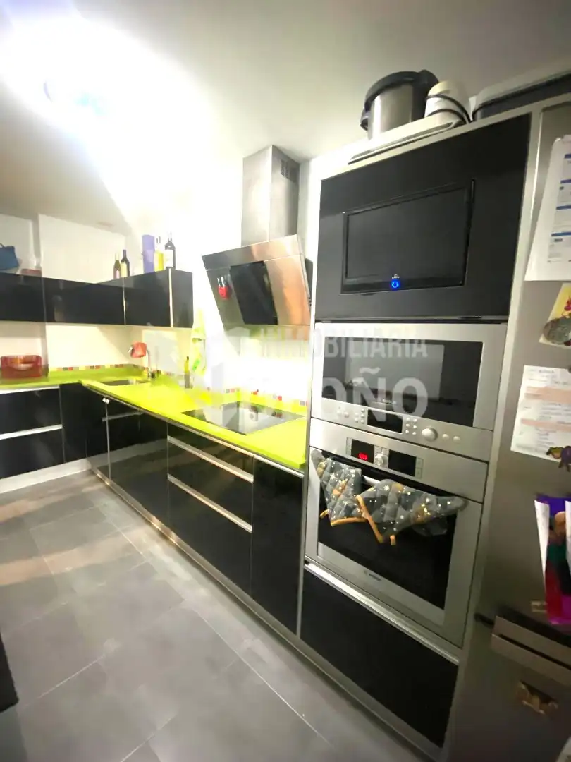 Piso en venta en Calle Luis Cernuda, 38, Haro