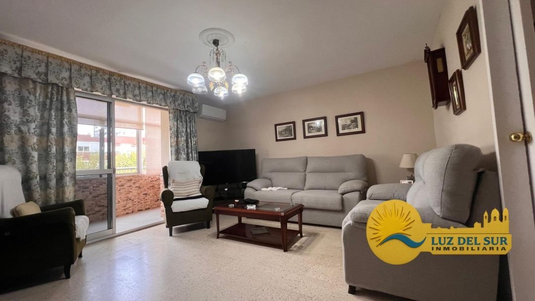 Living room of Flat for sale in  Cádiz Capital  with Air Conditioner