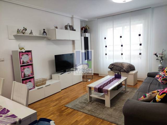 Piso en Venta en LAS REBOLLEDAS en Fuentecillas - S7 - S8