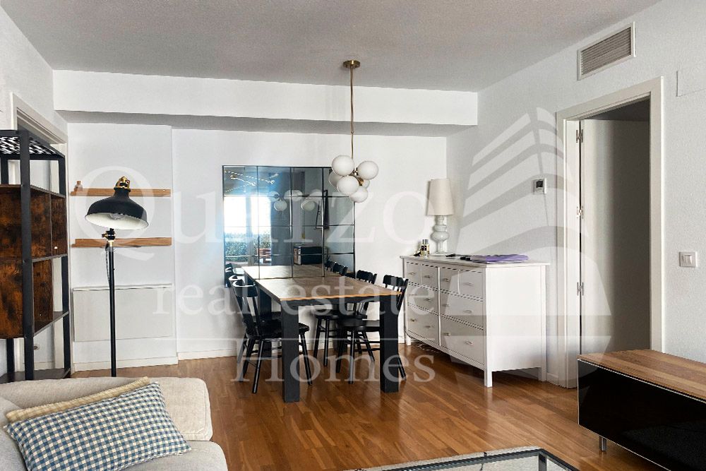 Menjador de Pis en venda en  Madrid Capital amb Aire condicionat, Calefacció i Terrassa