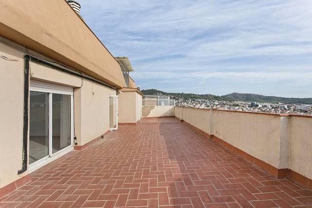 Ático en Venta en Plaça de Catalunya, 1 en Centre - Estació