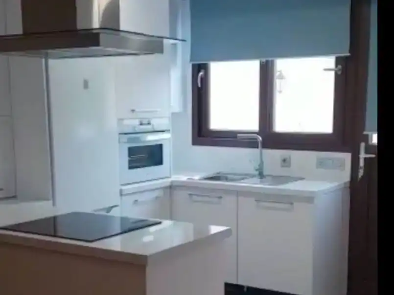 Küche von Wohnung zur Miete in Olula del Río mit Klimaanlage, Privatgarten und Abstellraum