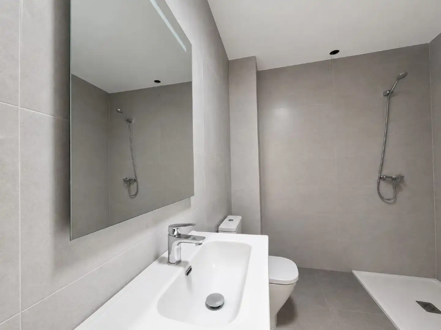 Baño de Casa o chalet en venta en Molledo con Calefacción, Jardín privado y Parquet