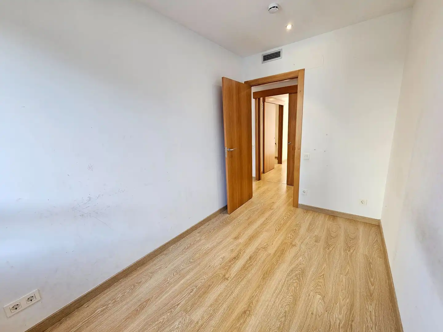 Bedroom of Flat for sale in Barcelona  with Air Conditioner, Heating and Terrace