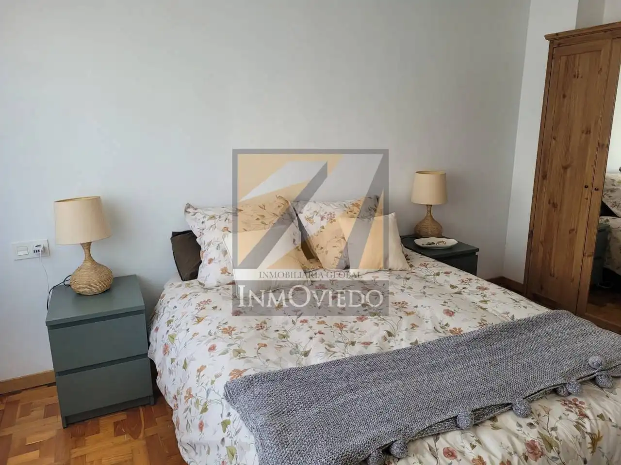 Schlafzimmer von Wohnung zur Miete in Oviedo  mit Heizung