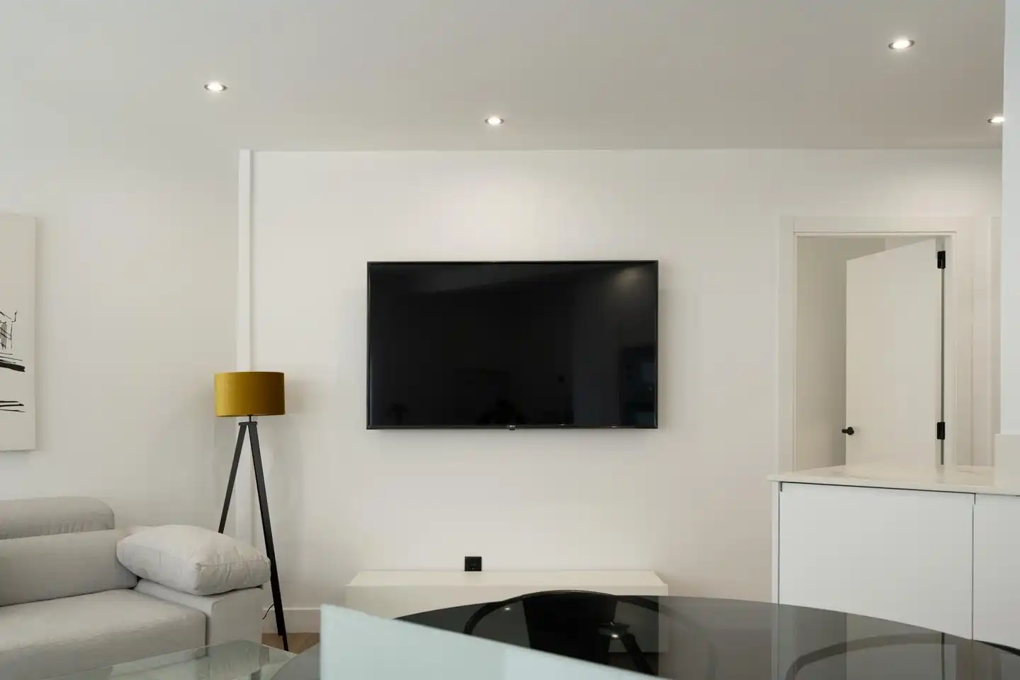 Sala d'estar de Planta baixa en venda en A Coruña Capital  amb Calefacció i Moblat