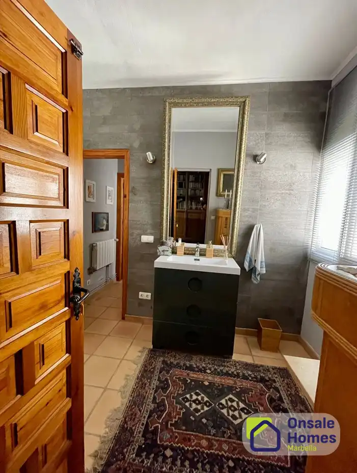 Houses for sale in Calle Fernando Alvarez Acosta, Huerta del Prado - La Montua