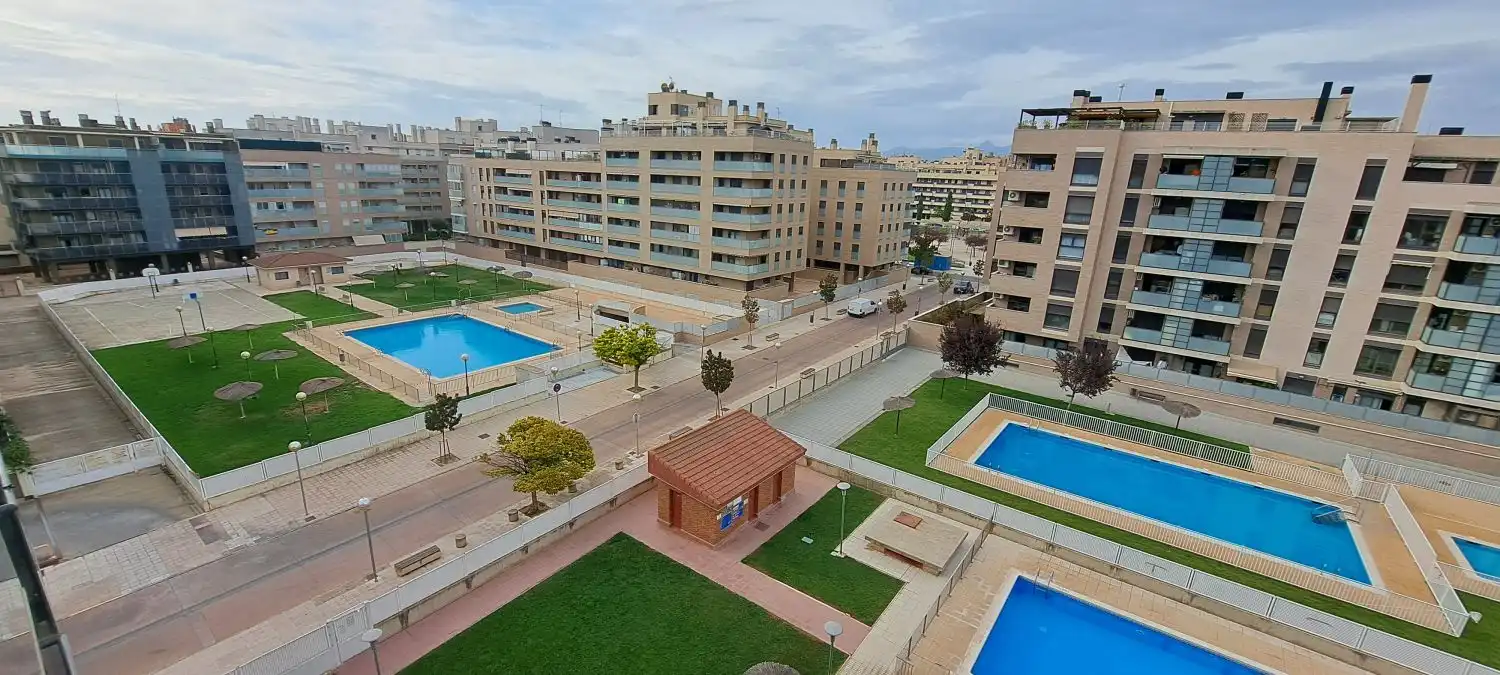 Piscina de Piso en venta en Los Olivos
