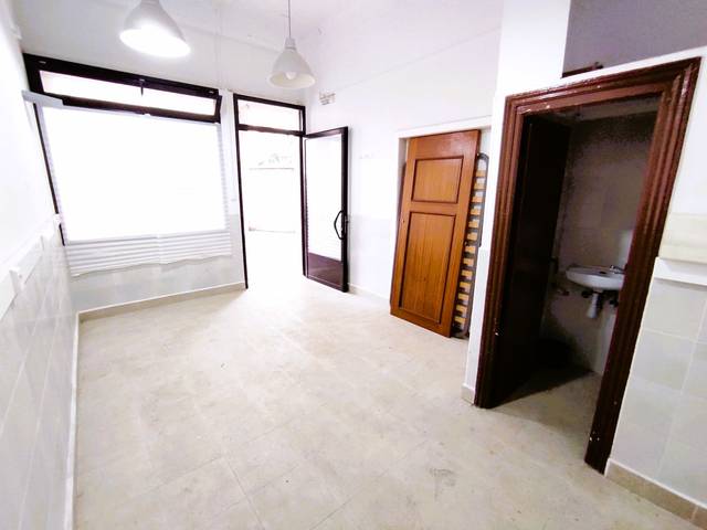 Local comercial en Alquiler en Romualdo Galdos Kalea en Eibar
