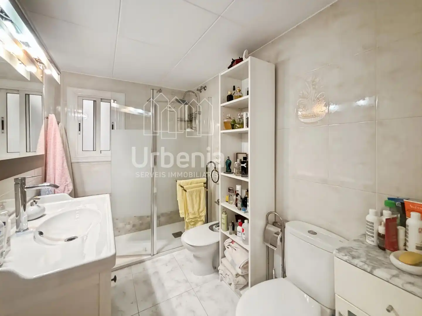 Bathroom of Flat for sale in Pineda de Mar  with Terrace