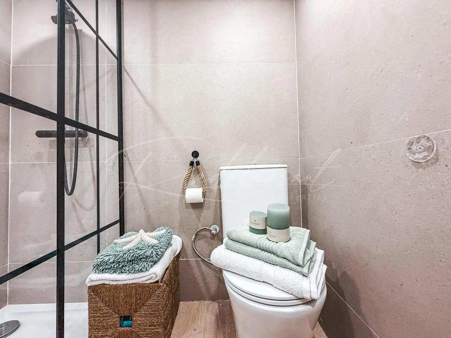 Casa con terraza en venta en Carrer Carrer Mare de Déu de la Roca, imagen 33