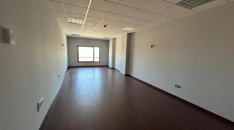 Foto 3 de Oficina en venda a Salteras, Sevilla