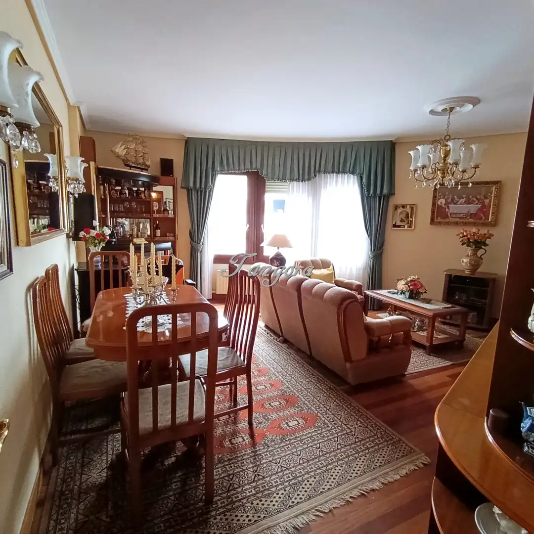 Sala de estar de Piso en venta en Getxo  con Calefacción, Parquet y Terraza