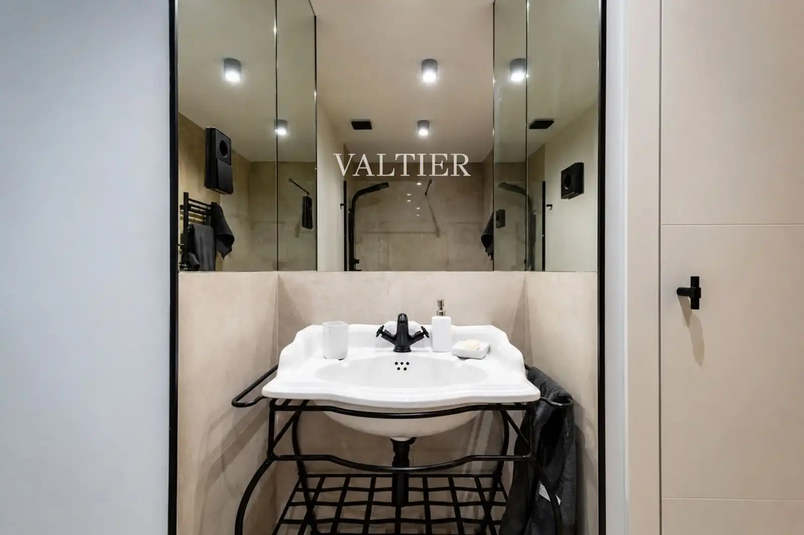 Baño de Piso en venta en Madrid con Aire acondicionado, Calefacción y Terraza