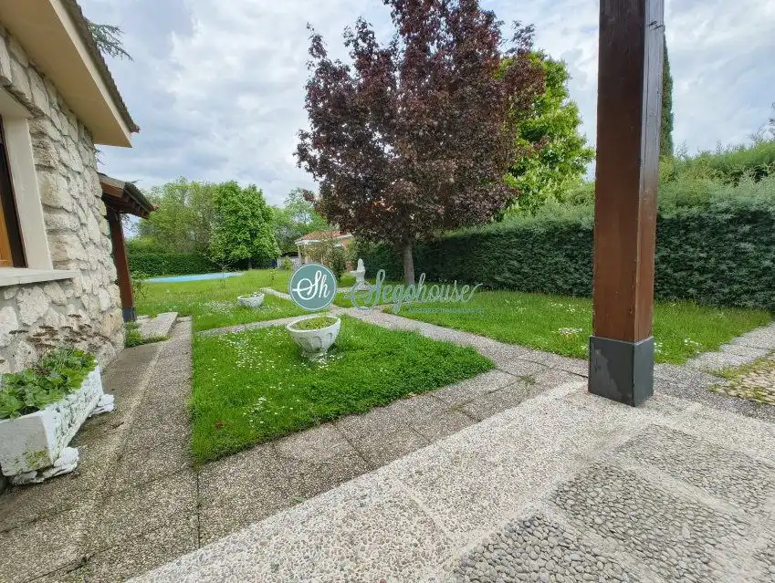 Garden of Houses for sale in Segovia  with Heating