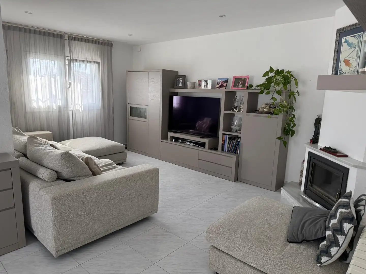 Sala de estar de Casa o chalet en venta en L'Escala con Aire acondicionado, Calefacción y Jardín privado