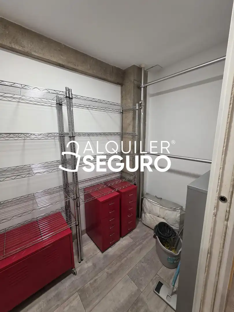 Flat for rent in Bilbao   with Heating and Furnished