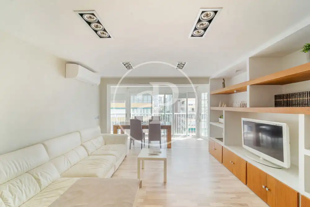 Living room of Flat for sale in Benidorm  with Heating, Terrace and Furnished
