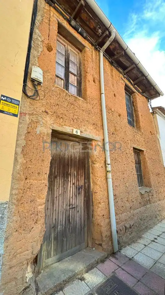 Exterior view of Houses for sale in Santovenia de la Valdoncina  with Heating and Private garden